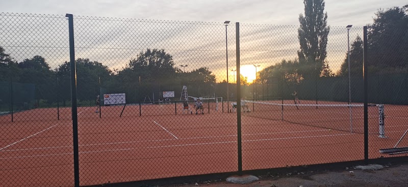 MEREVILLE TENNIS CYCLISME