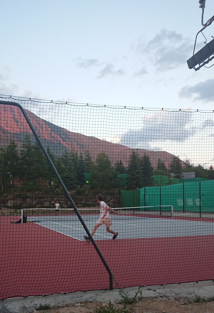 alpe dhuez l tennis club - Image 3