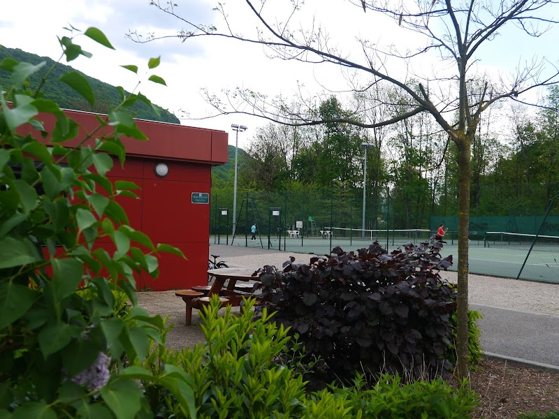 LAGNIEU (TENNIS CLUB DE)