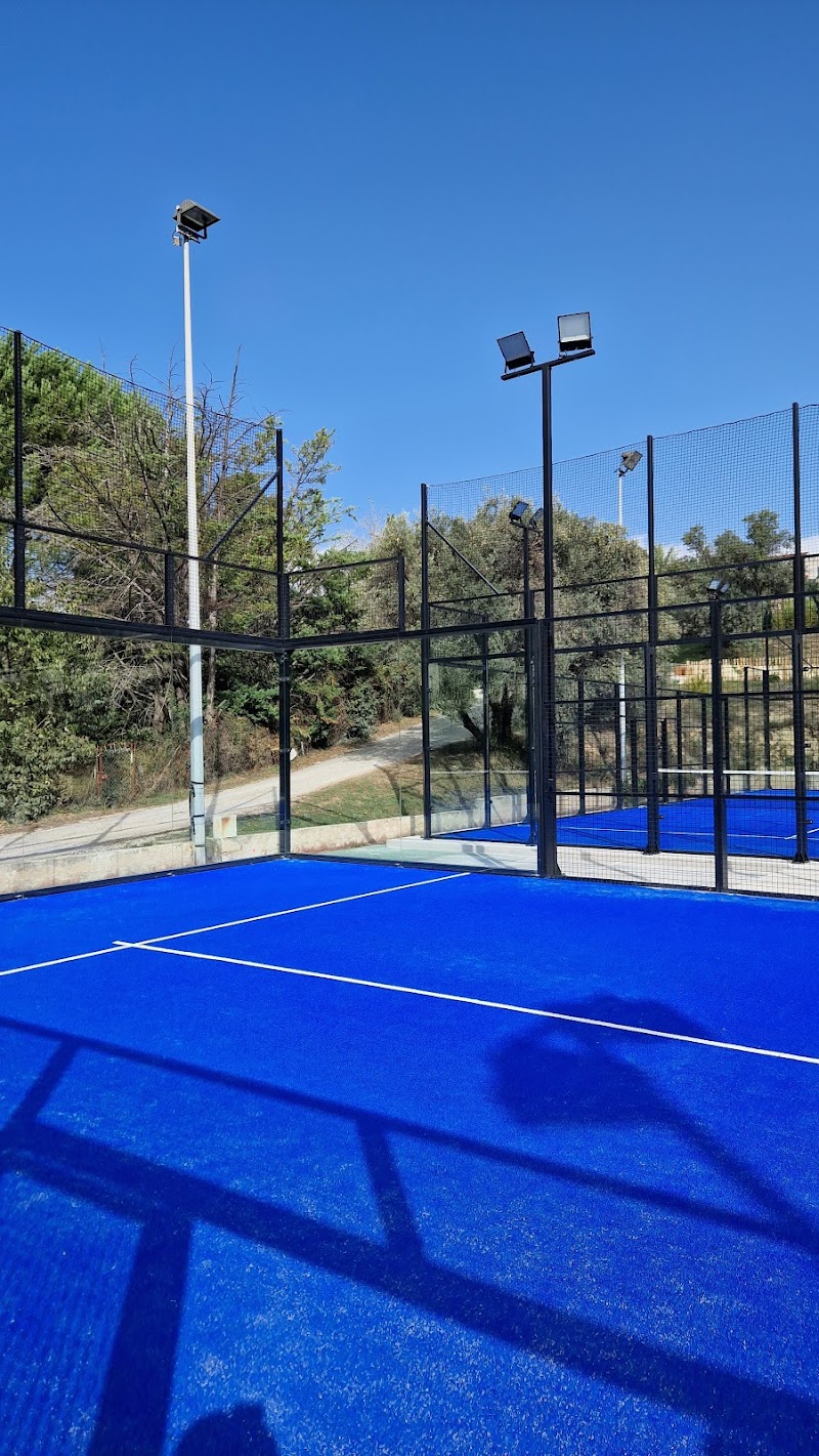 LB13 PADEL TENNIS CLUB