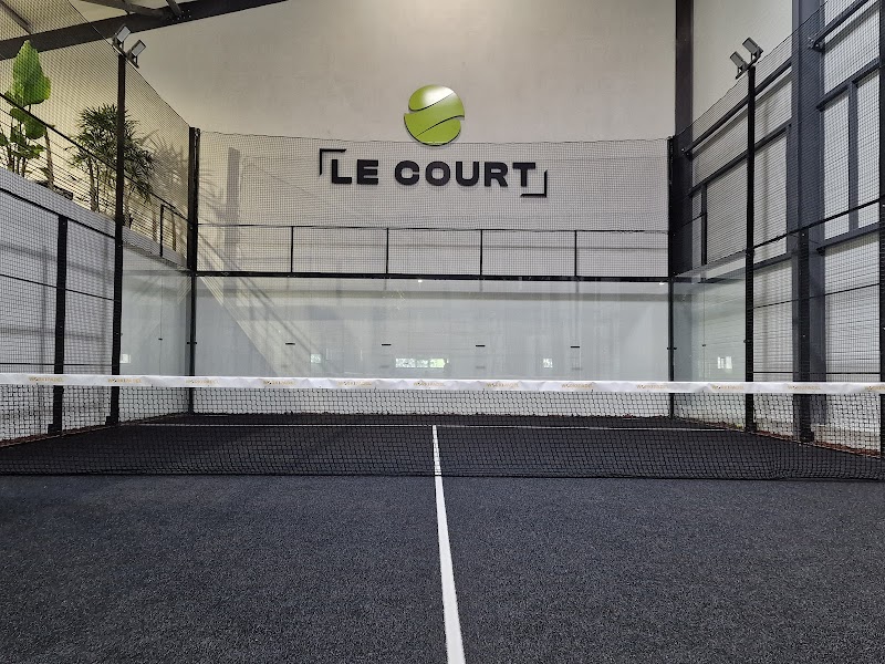SAS LE COURT