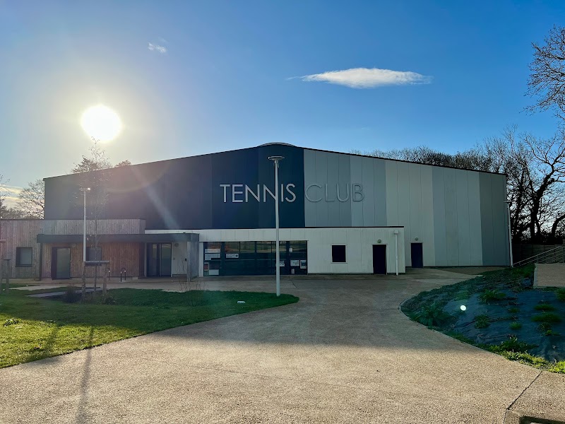 DOUARNENEZ TENNIS BAIE