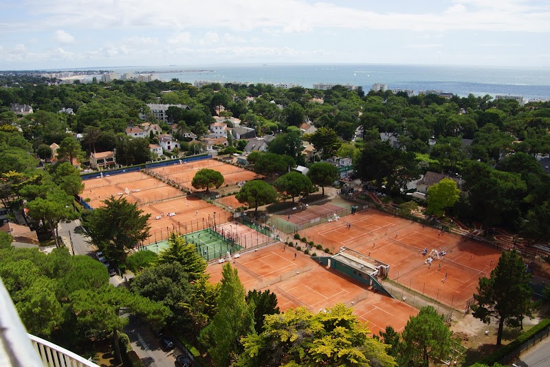 LA BAULE TC